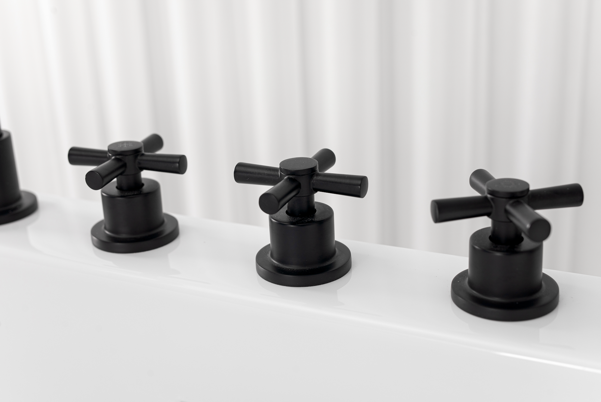 Bañera exenta ARUBA negro mate 170x75x58 cm