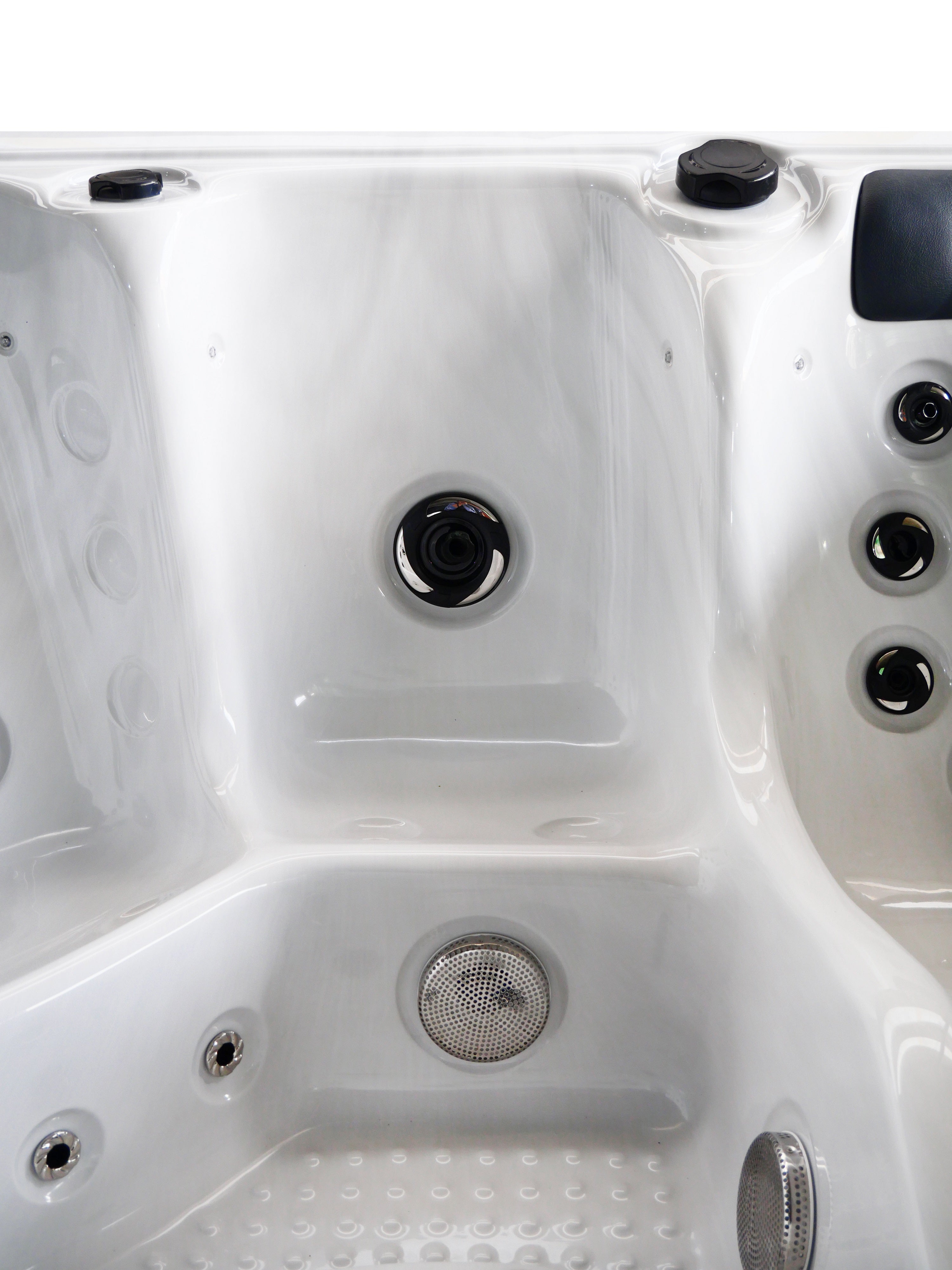 Outdoorwhirlpool OASIS Maxi WHITE MARBLE inkl. Stiege und Abdeckung 210x210x95 cm frostsicher