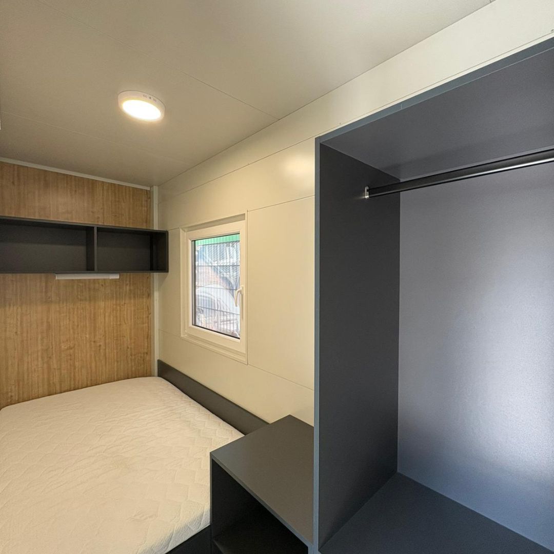 Home 36 - Tiny House Elegance Typ 3 (8x3 m) - AUSSTELLUNGSSTÜCK