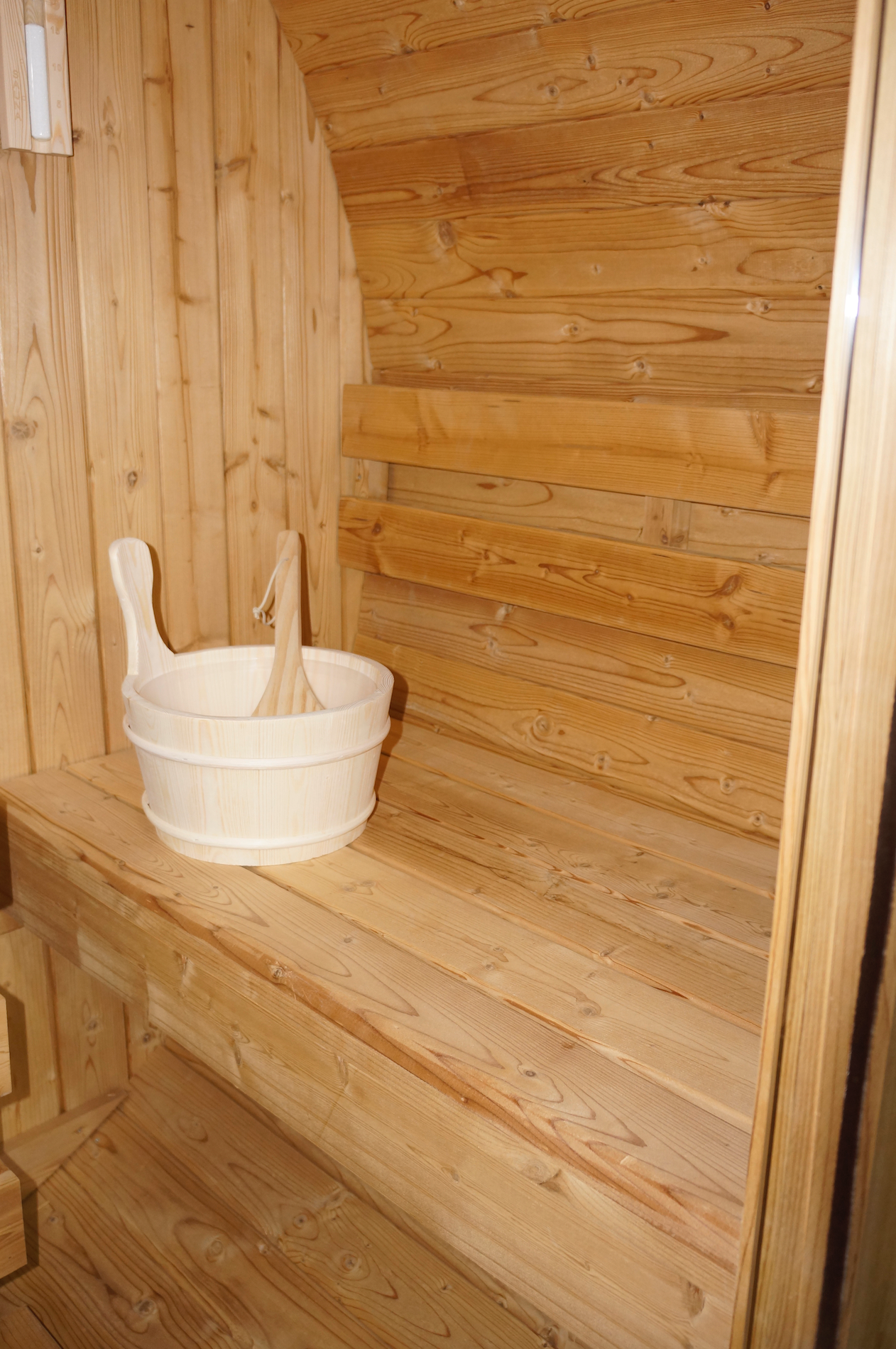 Sauna de barril al aire libre TROMSÖ M para 2 personas