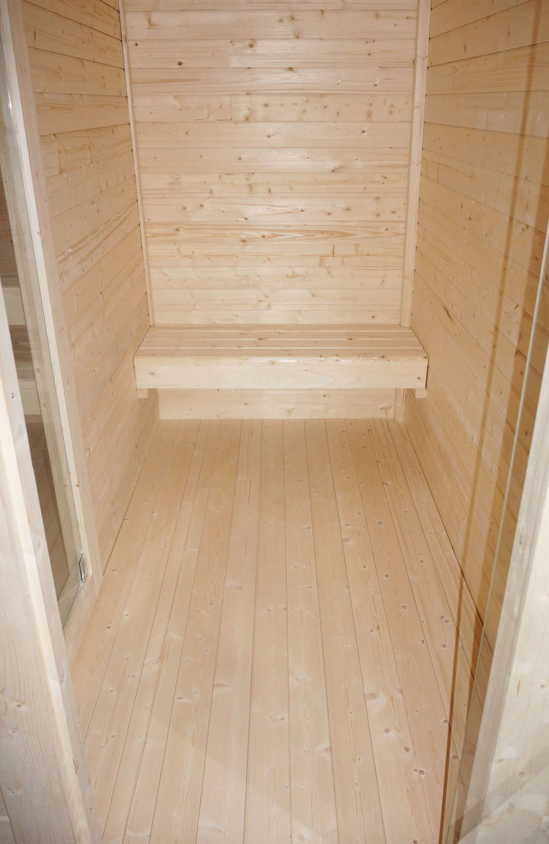 Outdoorsauna VAASA für 4 - 5 Personen mit Umkleide