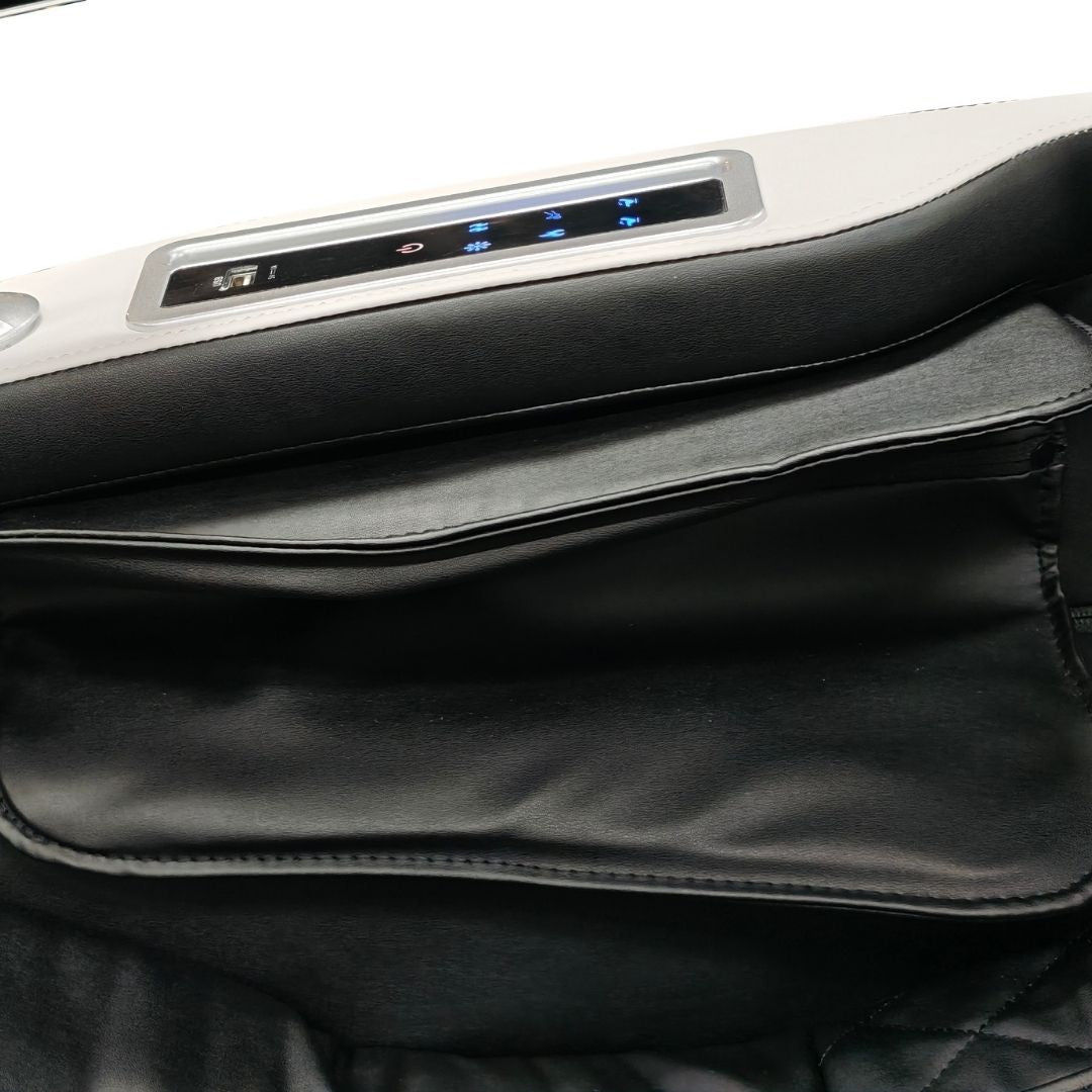 CALMORA luxury massage chair white/black