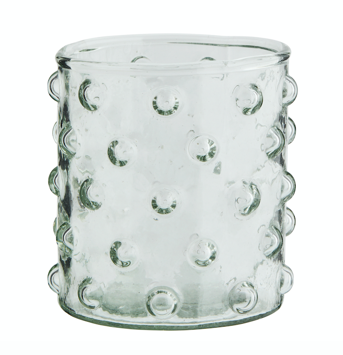 Glas mit Punkten