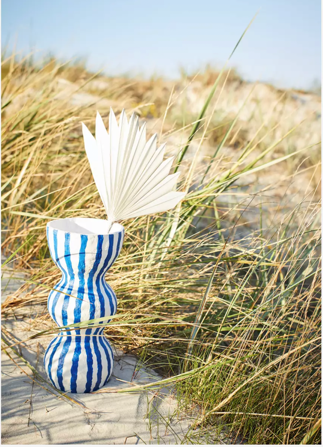 Hand-painted pulp vase