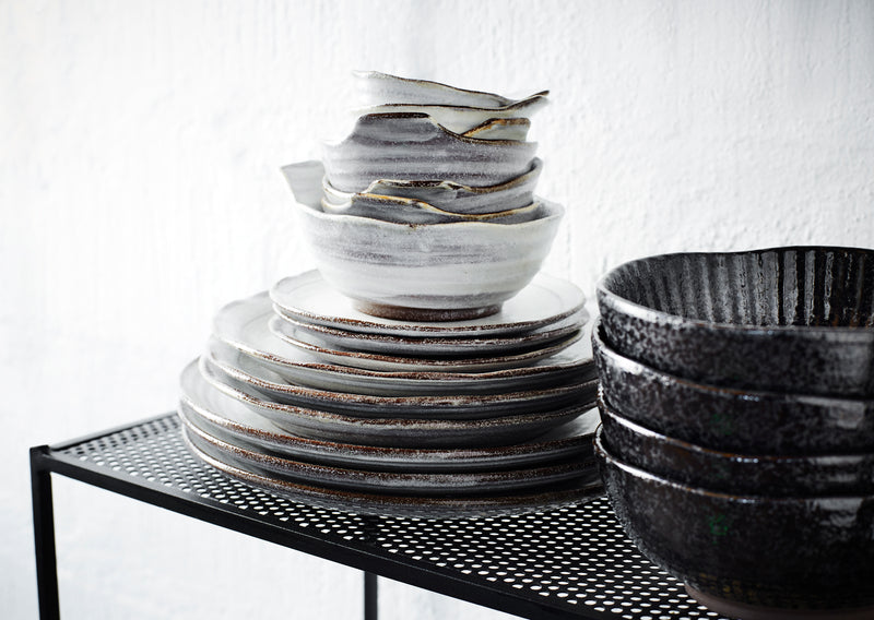 Stoneware bowl in black Ø 17.5 cm